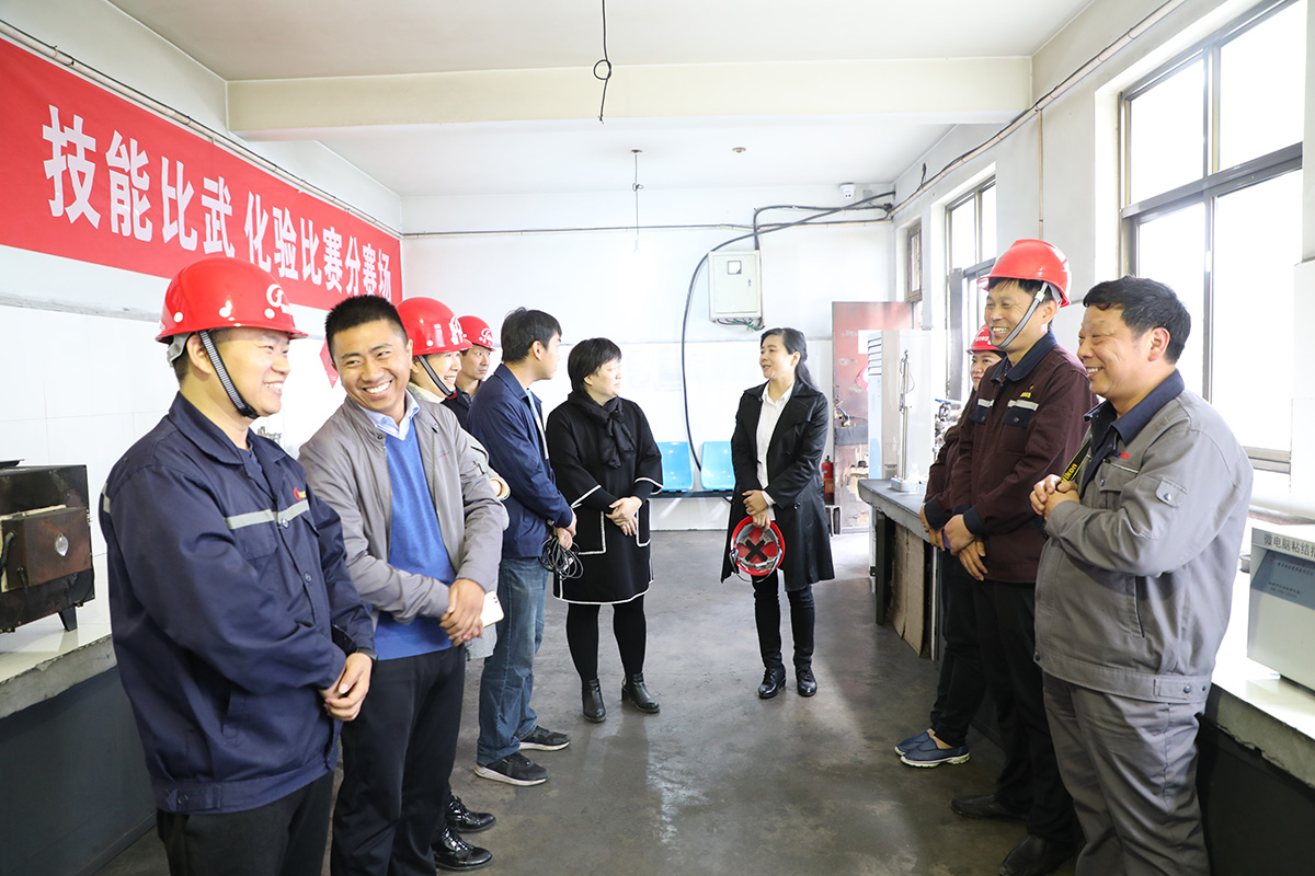 ͭұ����߽조ͬ�˱������ս��滯�������