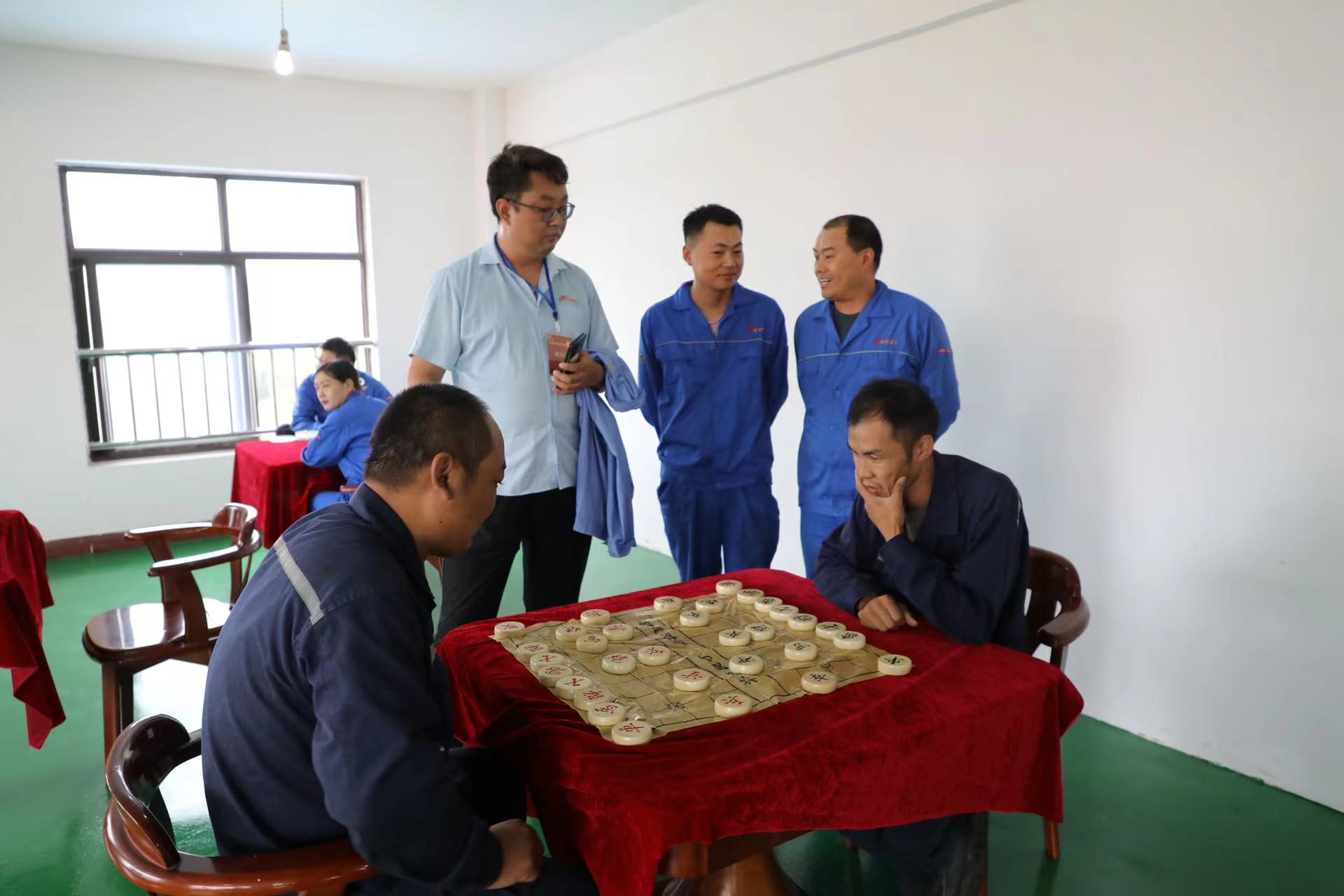 AG���μ���ְ���˶����Ľ�����ʽ������ְ����������˶���